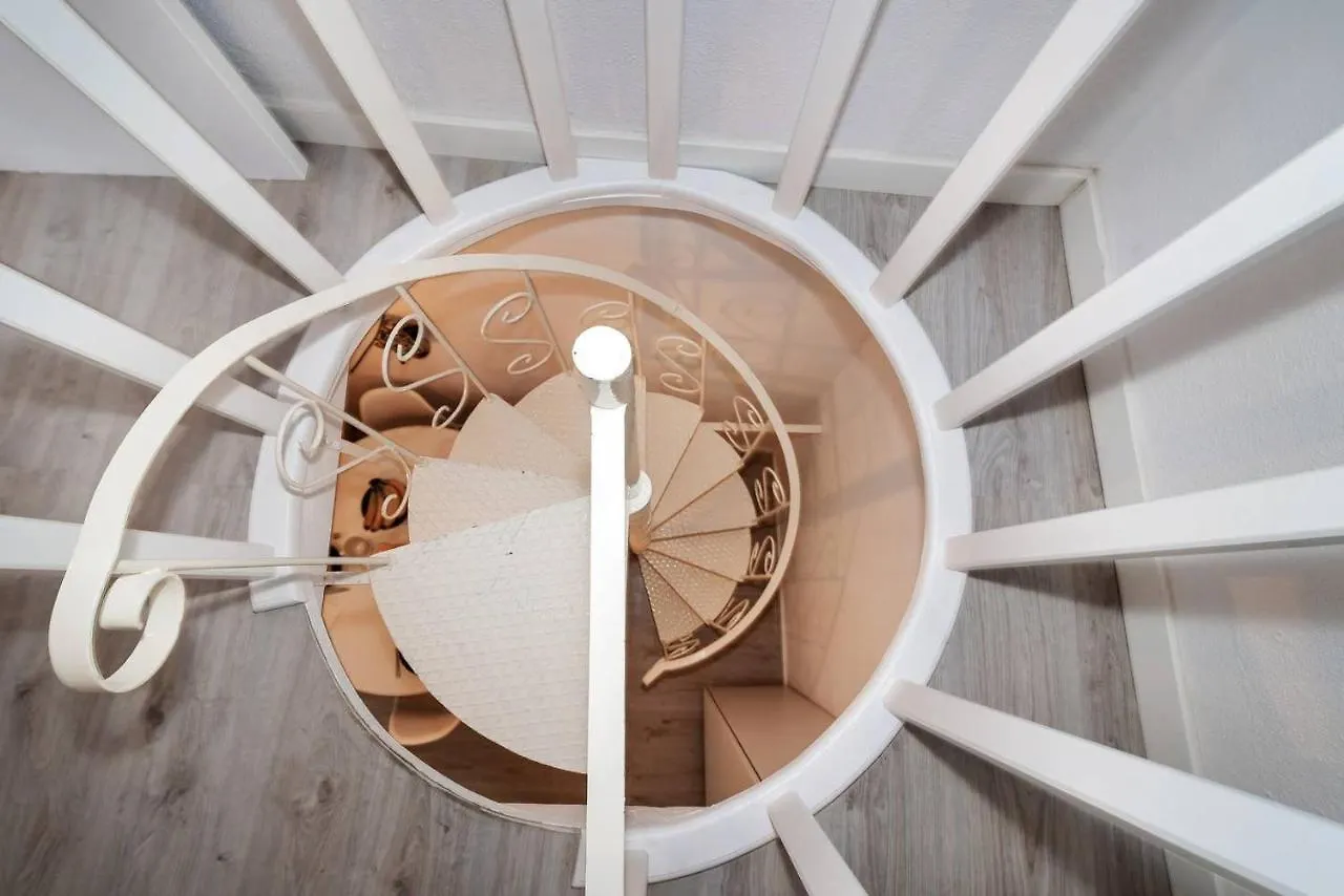 Urban & Trendy Duplex Close To Lx Factory By Trip2Portugal Lisboa 葡萄牙